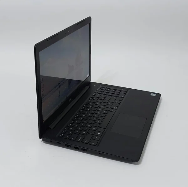 Dell Latitude 3590