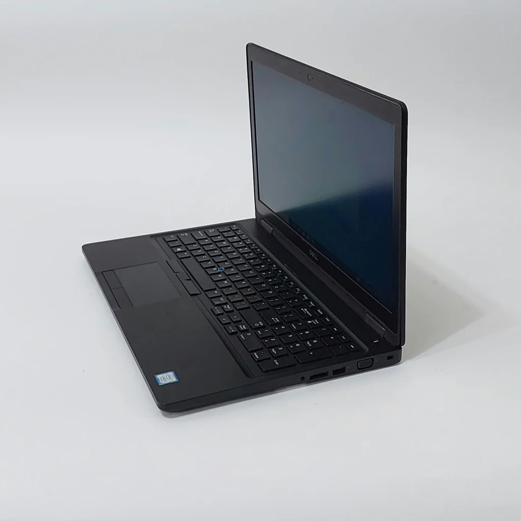 لپ تاپ استوک DELL Latitude 5590