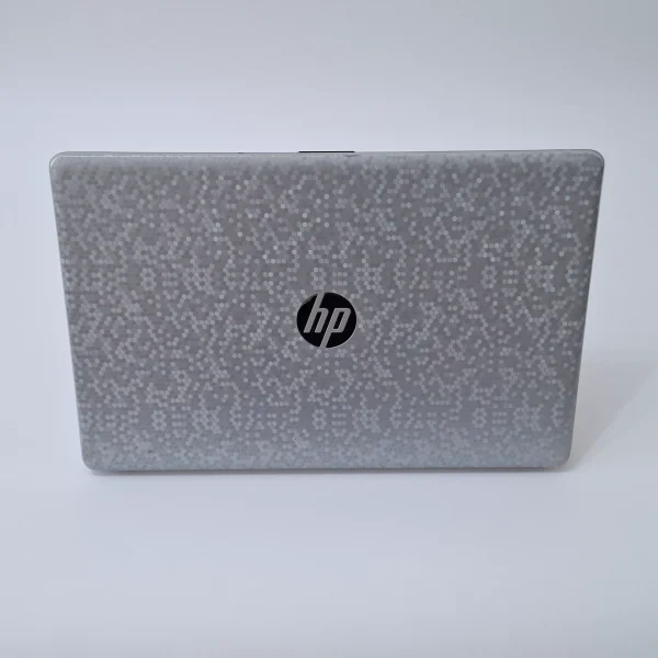 HP Laptop 17 by4633dx