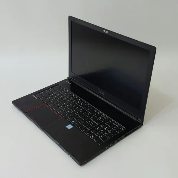 MSI GS63 i7
